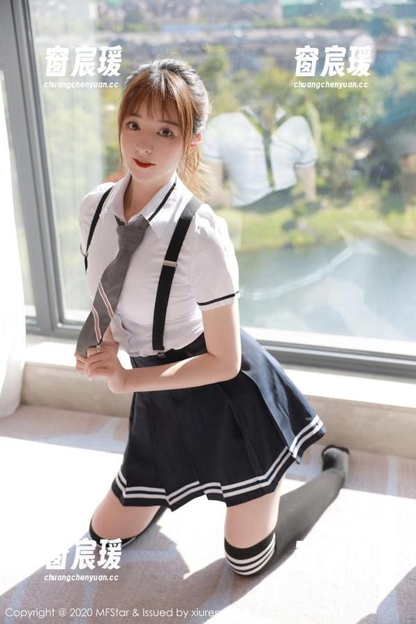 MFStar模范学院 - 红裙笼罩下的诗诗kiki：私房美图中的不小心打扮-窗宸瑗
