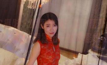 PANS摄影 - 原图饱满！看“蕾蕾美脚”，我脑海里竟冒出一些奇怪想法…