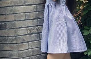 TouTiao头条女神 - 好想知道，信悦儿定制图集里的清纯，能不能开个小型脱口秀？