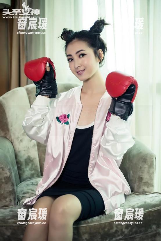 TouTiao头条女神 - 无意间发现蔡老师的福利，妹妹写真真不错-窗宸瑗