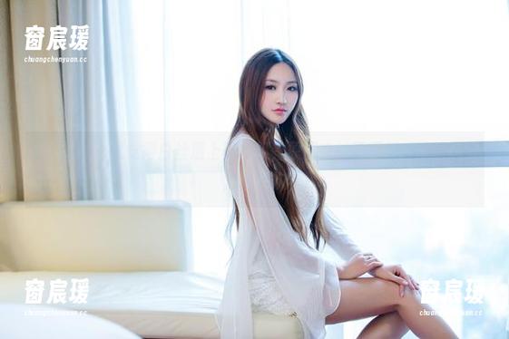 TuiGirl - 我觉得白丝遇上梁棋棋，原图中的画面感瞬间提高好几个档次-窗宸瑗
