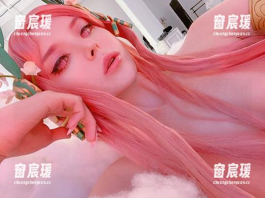 私拍中的Vinnegal：她的夏日图集到底让我想了些什么？-窗宸瑗