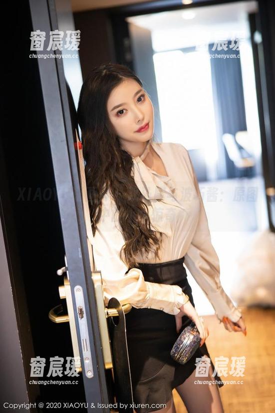 XIAOYU语画界 - 双马尾与波巧酱：原图中的小小惊奇-窗宸瑗