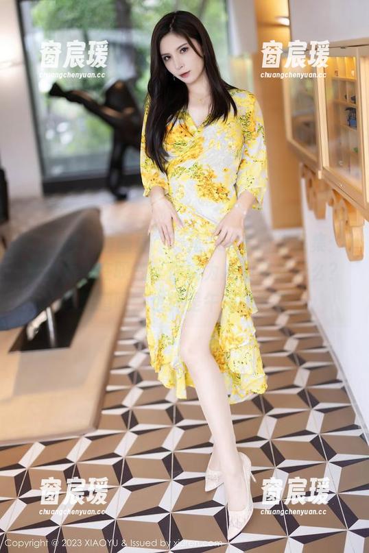 XIAOYU语画界 - 玥儿玥er最新作品集：那些女孩在叹气，你以为她们在想什么？谁知道呢，也许是午饭的套餐！-窗宸瑗