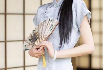 Xiuren秀人网 - 空乘制服和黑丝美腿的组合，真的有那么多灵感吗，Cris_卓娅祺？新作品集上线，期待更多惊喜！