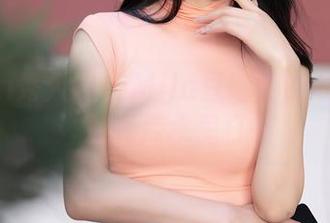 Xiuren秀人网 - Mila豆嘟嘟的私拍旅程：在死库水里打转