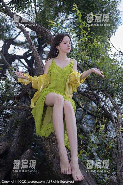 Xiuren秀人网 - 小蛮妖_honey的私房兔女郎：这是不是精灵穿越了？-窗宸瑗
