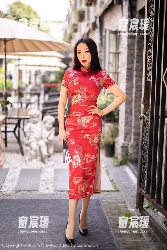 YouMi尤蜜荟 - 废话少说，来看这个心妍小公主圣诞图包分享，保证看了让你不想走！-窗宸瑗