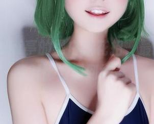 这就是Yuki亭的黑白新花招，最新套图让我对比色感到好奇。