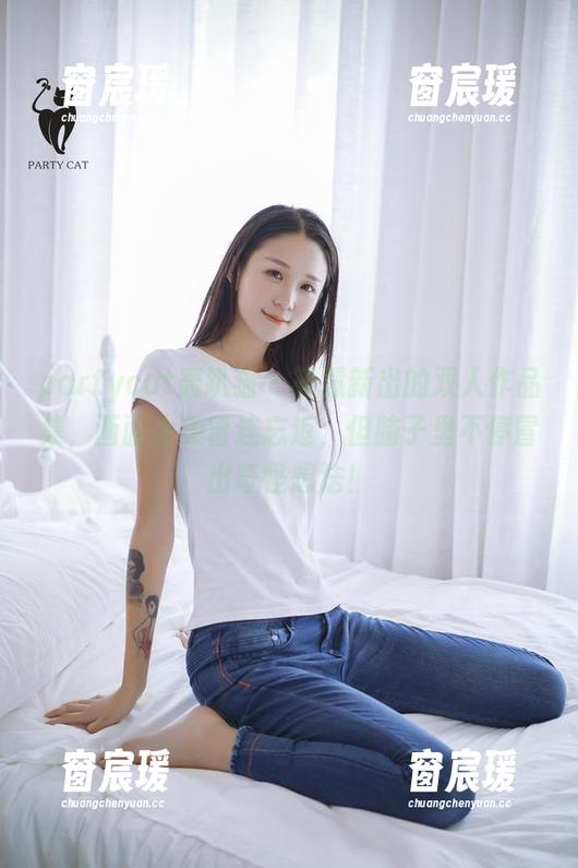 partycat轰趴猫 - 筱慧新出的双人作品集，画面太美留连忘返，但脑子里不停冒出奇怪想法！-窗宸瑗