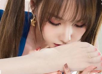 丽柜 - 天台那么大，婷婷高清原图来一张，真是太诚实了！