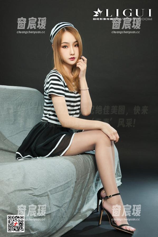 丽柜 - 甜甜的校服，搭配绝佳美图，快来下载，不要错过这些‘青春’风采！-窗宸瑗