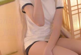 九曲Jean与内衣的定制友情，图片透出我对设计完全不懂的自信！