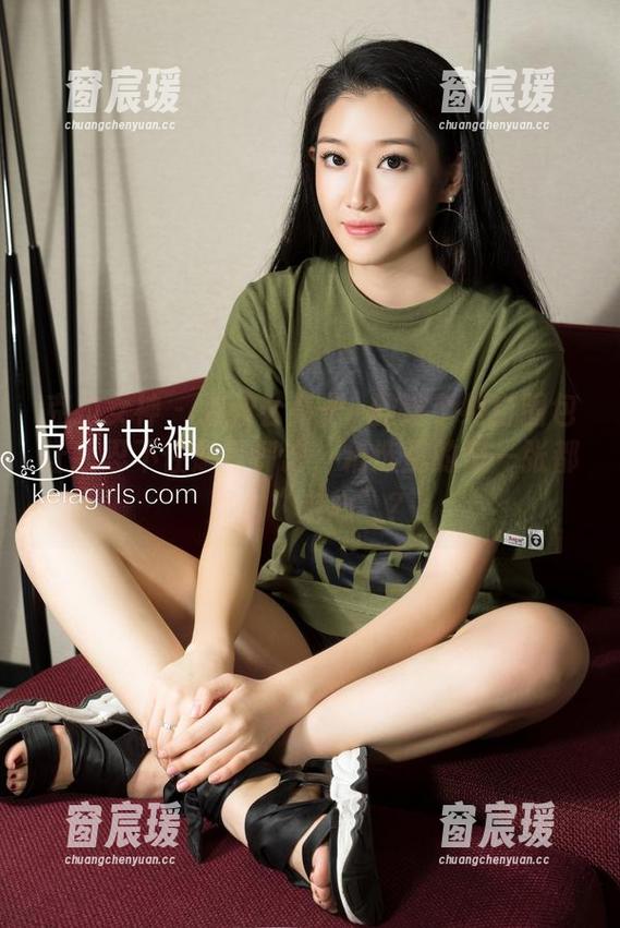 克拉女神 - 为什么高子琁的这个纯白图包让我忍不住想写评论，精选里的每一张都那么“走心”？-窗宸瑗