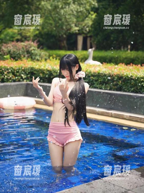 微密圈 - 美足图集不养眼，十万口草莓粥粥私拍照样撩毒！-窗宸瑗