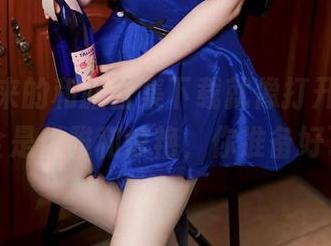 千夜未来的和服合集下载就像打开宝藏，里面全是优雅和惊艳，你准备好了吗？