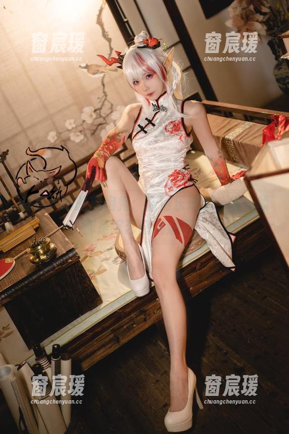在线卜呦的旗袍秀：高清乐逍遥，每一帧都是综艺感满满啊！-窗宸瑗