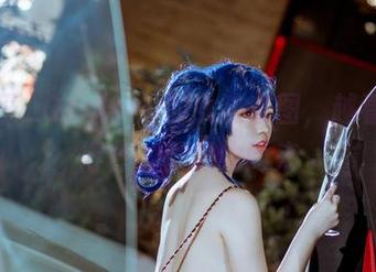 啊日日_Ganlory的女孩套图，越看越觉得什么都隐约而来