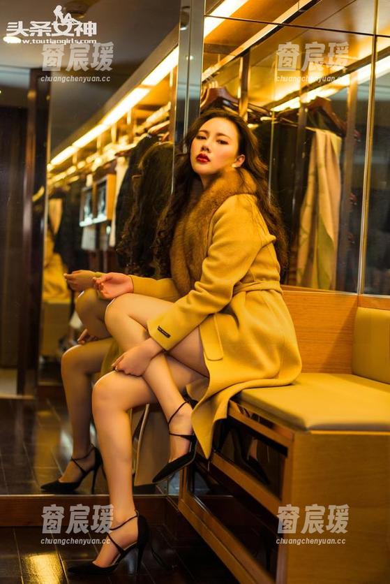 头条女神 - 当娜依灵儿的全套泳衣图片跳入视线时，我的反应只想是：呜哦，真不错！-窗宸瑗