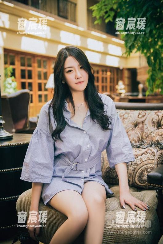 头条女神 - 阿依努尔瓦娅：超高清，婚纱也能变玩具的作品？-窗宸瑗