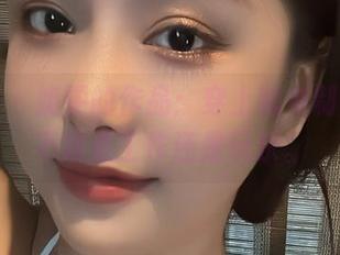 微密圈 - 奶雯的作品：穿上秘书制服，真不知是工作还是玩乐。