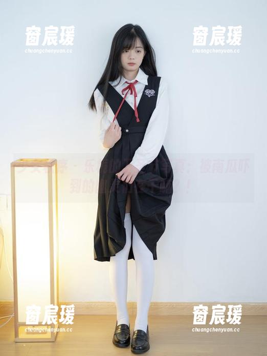 少女秩序 - 乐栀的万圣节写真：被南瓜吓到的幽灵们在干嘛？！-窗宸瑗