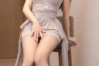 抖娘利世的新作：红环和黑丝，免费下载看过瘾！