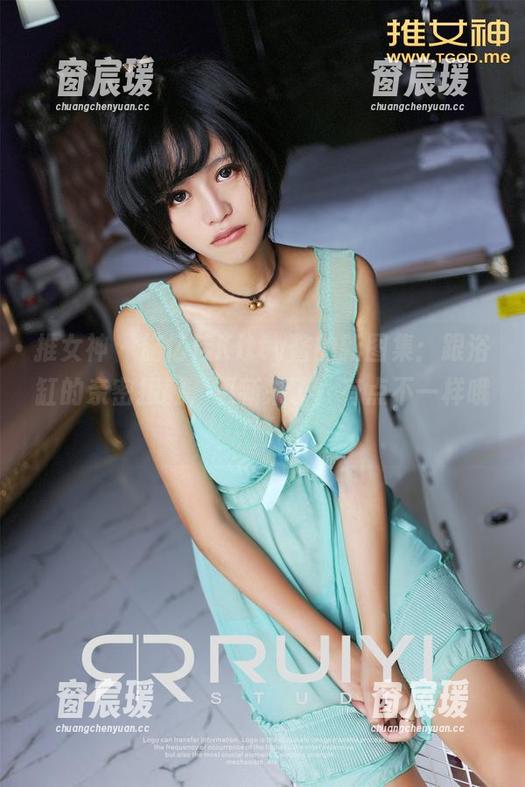 推女神 - 施忆佳Kitty酱的新图集：跟浴缸的亲密接触，更新来了，有点不一样哦！-窗宸瑗