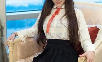 推女郎 - 谭冰的炙热夏日美图：小心，照得我眼花缭乱