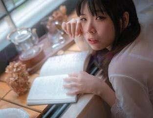 教室里的无颜小天使wy：在线摄影师的愉快图片时光！