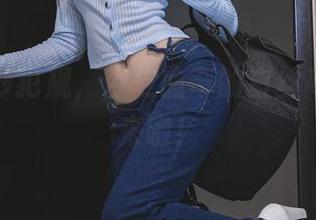 让人一秒犯规，杏仁曲奇的白丝高清图集来啦！