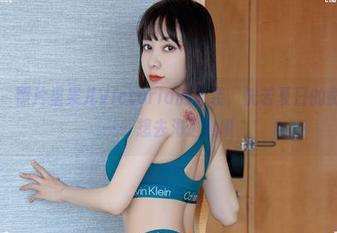 微密圈 - 照片里果儿Victoria的泳装，恍若夏日的微风吹过——想去海边瞧瞧