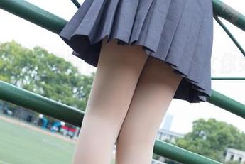 森萝财团：定制那条黑丝，少女你好想开个面包店啊？