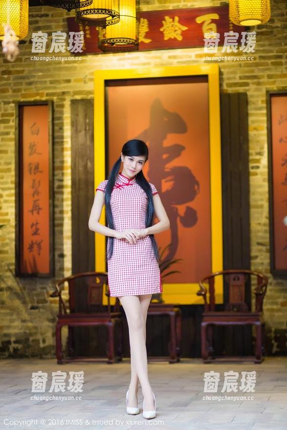 爱蜜社 - 礼服资源大集合，黄乐然又一波逆天操作，想给她颁奖了！-窗宸瑗