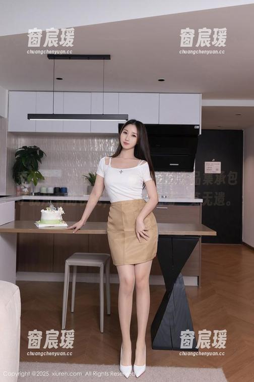 秀人网 - 太惊艳了，唐翩翩的作品集承包了我所有的视线，御姐的气场一览无遗。-窗宸瑗