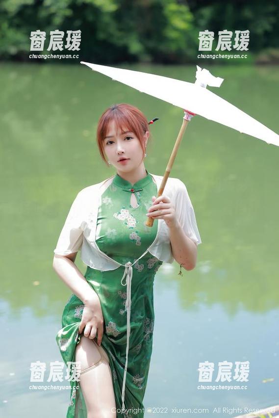 秀人网 - 翻到王馨瑶Yanni的御姐摄影，这波图集让我忍不住盯着慢慢滑，看得我都有点愣了-窗宸瑗