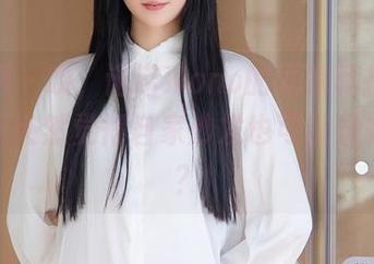 秀人网 - 咦，诺诺Nono的居家私拍资源，让我突然觉得自家沙发也可以很时髦吗？