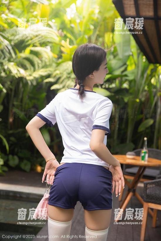 秀人网 - 趁热拿铁latte的网袜福利：看完只想打包带走的图片！-窗宸瑗