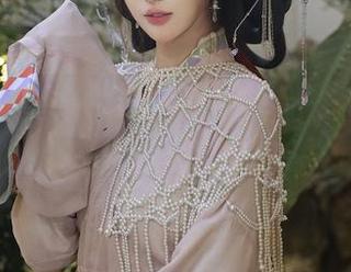 秀人网 - 黄婧GIGI，御姐作品，不经意间流露的优雅气息