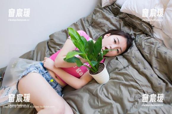菠萝社 - 下载许诺Sabrina白色图集，准备好迎接你的高光时刻了吗？-窗宸瑗