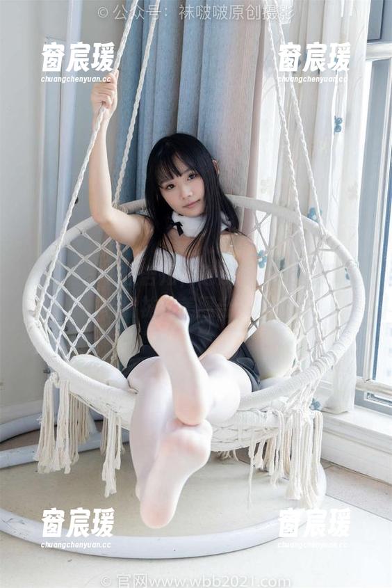 袜啵啵 - 人生苦短，赶紧看小安这双鸳鸯色船袜的美图合集吧！-窗宸瑗