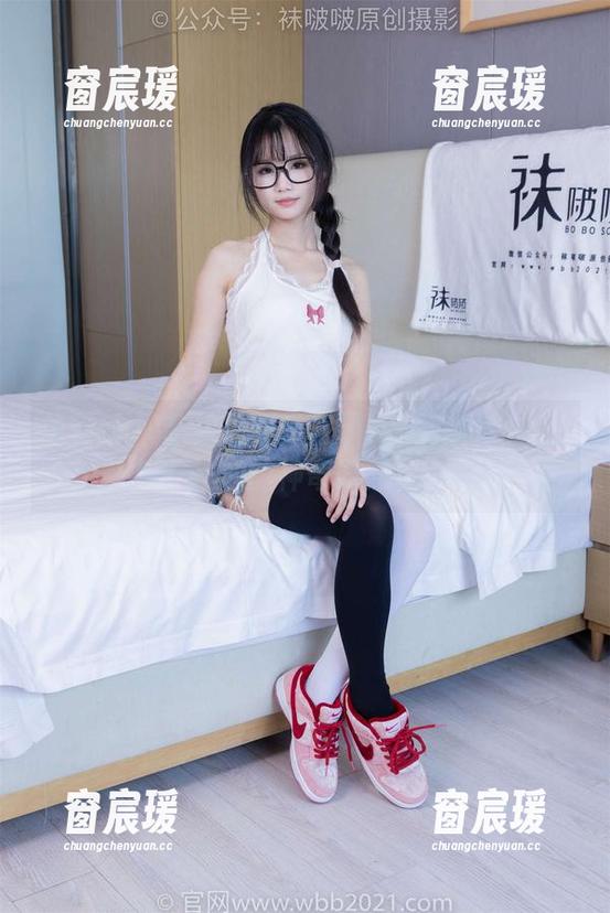 袜啵啵 - 私拍福利：稚予用皮裤和丝相互叠加的神奇时愁！-窗宸瑗