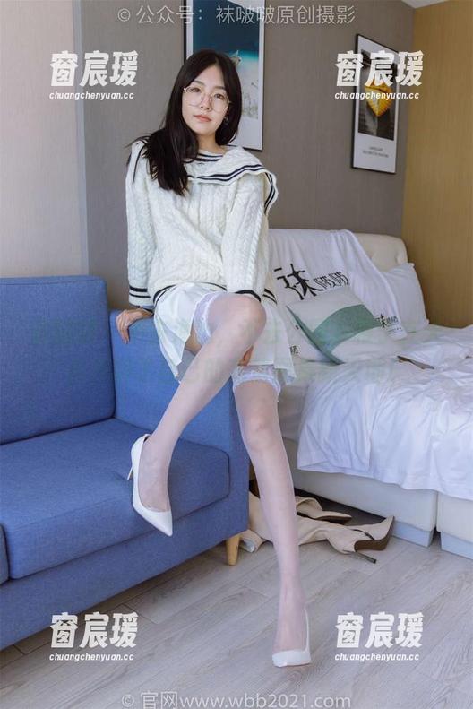 袜啵啵 - 不去海边，不去公园，稚予在天台开辟了自己的高清图集新天地！-窗宸瑗