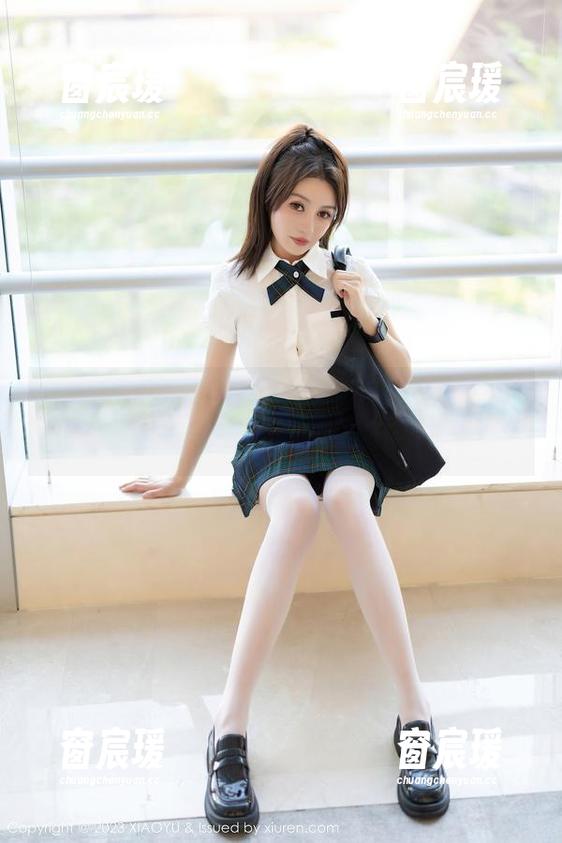 语画界 - 她不就是甜心菜吗？又一组皮衣冲击的美图更新，丝毫不留情。-窗宸瑗