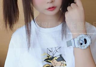 铭铭kizami的新招！最新长腿作品，再次刷新我的审美。