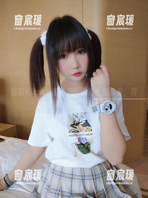 铭铭kizami的新招！最新长腿作品，再次刷新我的审美。-窗宸瑗