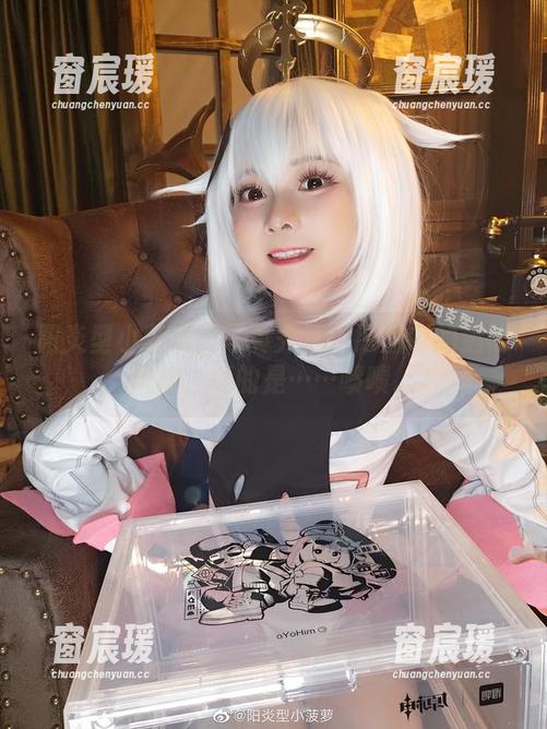 阳炎型小菠萝的写真秀场：原图中的运动风格，真的是……啧啧。-窗宸瑗
