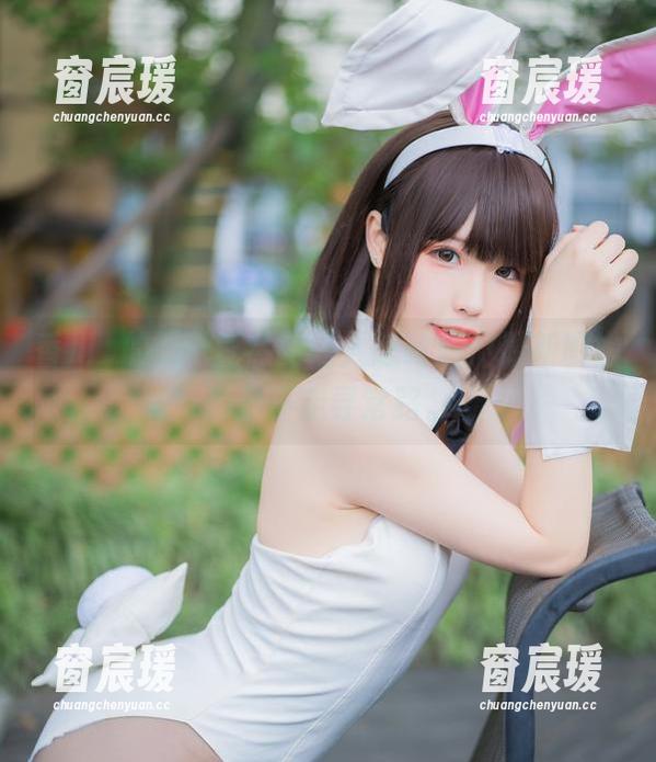 香川澪的cos竟然能让人想耸肩，最新厨娘形象不走寻常路。-窗宸瑗
