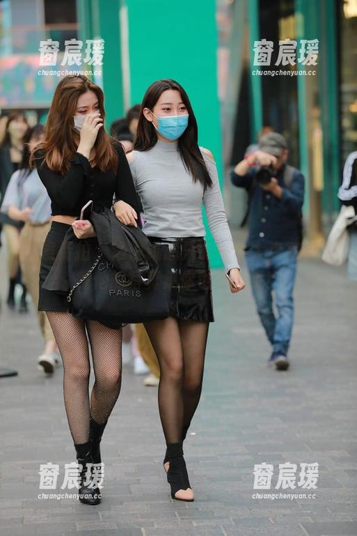 魔镜街拍 - 谁说凯恩只能一个人点亮，下载他的写真集你也可以哦！-窗宸瑗